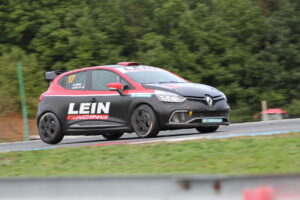 2015Clio IV RS cup